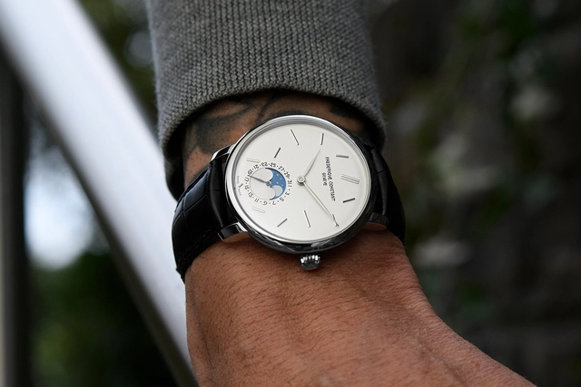 FrederiqueConstant-Seconde-Seconde-Edition-Slimline-Wristshot.jpg Frederique Constant Slimline Moonphase Date Manufacture FC-705SOC4S6