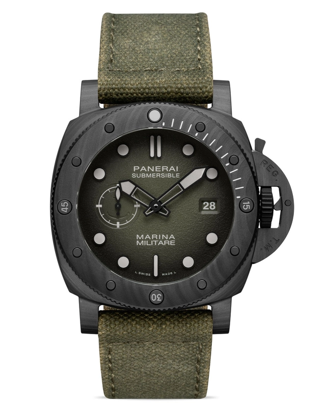 Panerai Submersible Marina Militare Carbotech PAM01698 von vorn