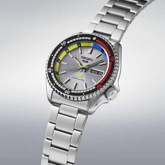 03_Seiko x HUF..jpeg Zifferblatt der Seiko 5 Sports Huf Limited Edition SRPL33