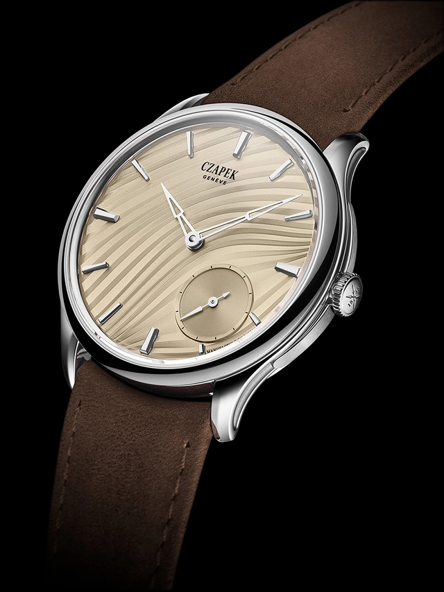 Czapek_Promenade_Plisse_Ivory_Case