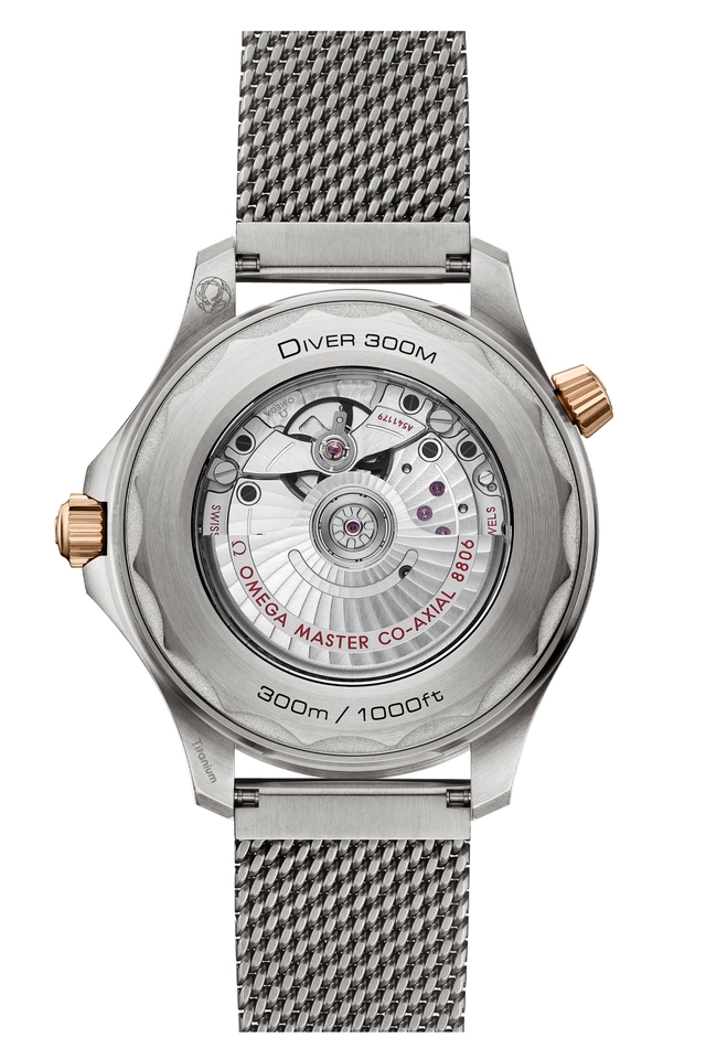 OMEGA_SeamasterDiver_TitanBronzegold, Werk
