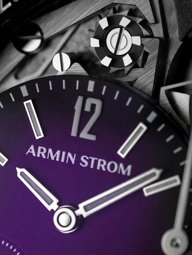 Armin_Strom_Orbit_Purple_Detail_ZB.jpg Armin Strom Orbit Purple, Edelstahluhr, Detailaufnahme Zifferblatt