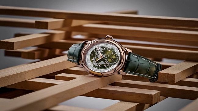 Gesamtansicht der Frederique Constant Classic Worldtimer Manufacture