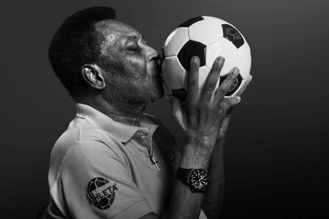 Hublot erinnert an Fußballlegende Pelé