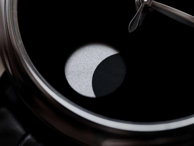 Mondphase der H. Moser & Cie. Endeavour Perpetual Moon ConceptMondphase der H. Moser & Cie. Endeavour Perpetual Moon Concept Mondphase der H. Moser & Cie. Endeavour Perpetual Moon ConceptMondphase der H. Moser & Cie. Endeavour Perpetual Moon Concept