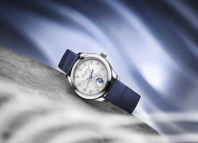 Glashütte Original Serenade Luna in Edelstahl mit Lederband