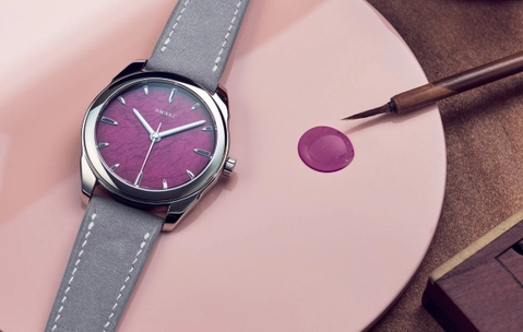 "Amethyst"-Uhr der Son Mai Silver Leaf Collection von Awake