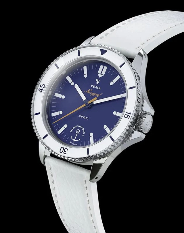 Yema Marine Navygraf Femme Blue mit weißem Lederband Yema Marine Navygraf Femme Blue mit weißem Lederband