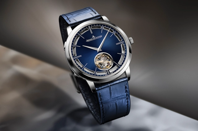 Jaeger-LeCoultre Master Hybris Mechanica Calibre 362 mit einem mitternachtsblauen Zifferblatt