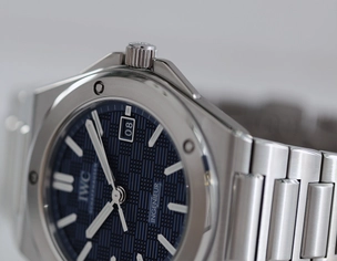 IWC IW328907 Ingenieur Automatic 40 mit blauem Zifferblatt