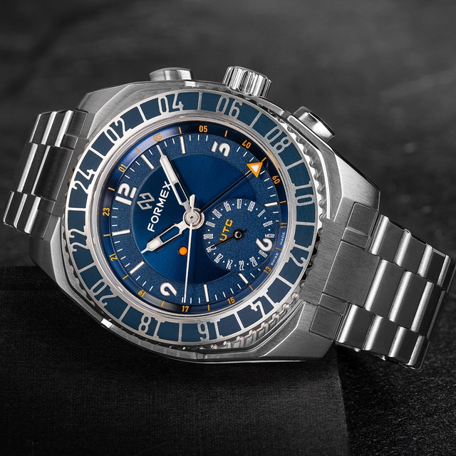 Formex_Stratos-UTC41-Blue.jpg Formex Stratos UTC 41 mm