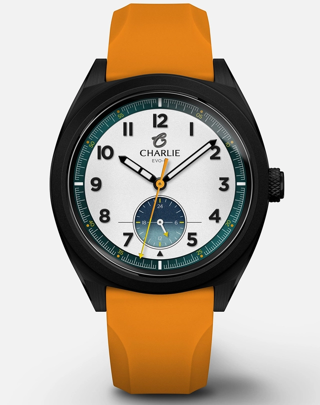 WatchTime-Hotspot-Charlie-OrangeGMT-0525.jpg Charlie – GRX 24 Heures, Sportuhr mit orangefarbenem Band und 24-Stunden-Anzeige