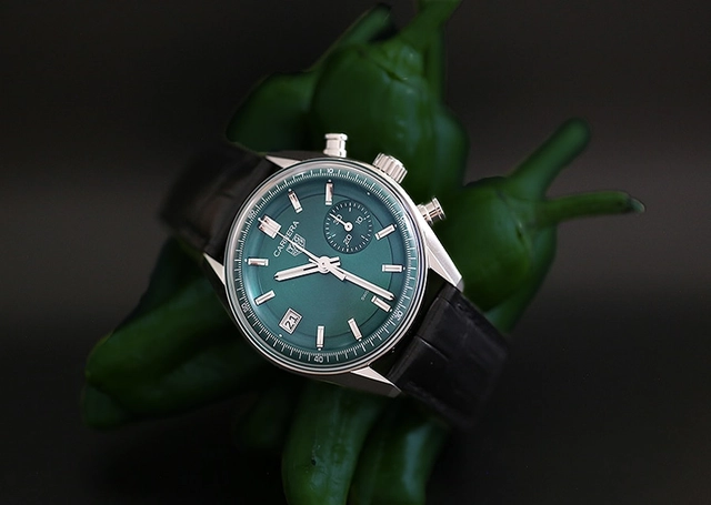 TAG Heuer Carrera Chronograph, DATO layout