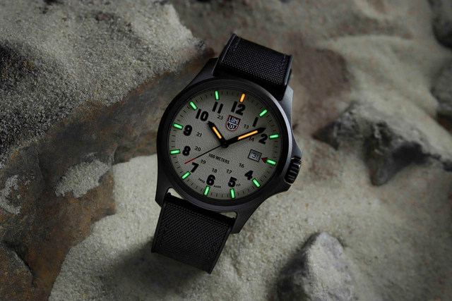 Luminox-Atacama-XL-1971-Moodshot Luminox-Atacama-XL-1971-Moodshot