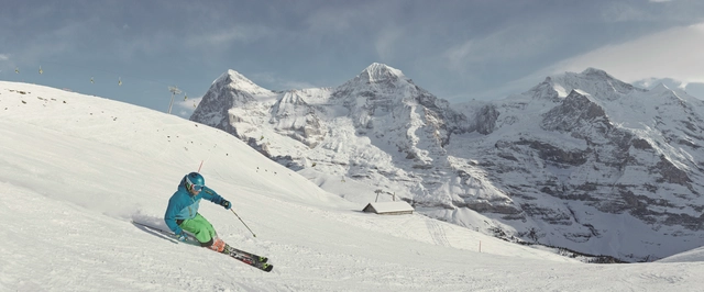 kleine-scheidegg-skifahren-lauberhorn-eiger-moench-jungfrau (5).png