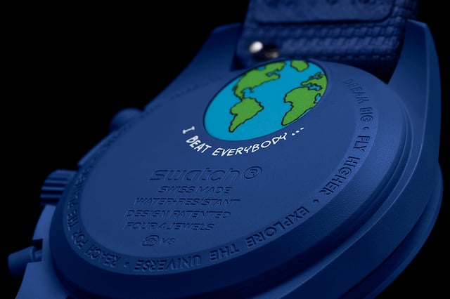 Swatch_MoonSwatch_SO33N701L_close-up case back with depiction of Earth