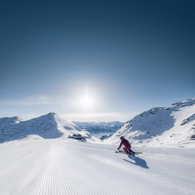 Ski_Hochzillertal_6359©Zillertaltourismus_TomKlocker.jpg