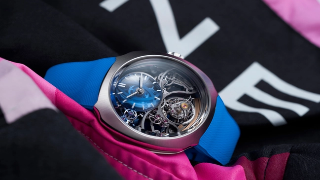 WatchTime_Moser_Streamliner_Cylindrical_Tourbillon_Alpine