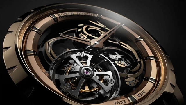 Roger-Dubuis-Excalibur-Dragon-Monotourbillon-Tourbillon.jpg Roger-Dubuis-Excalibur-Dragon-Monotourbillon-Tourbillon.jpg