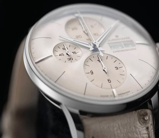 Junghans: Meister Chronoscope in Grau