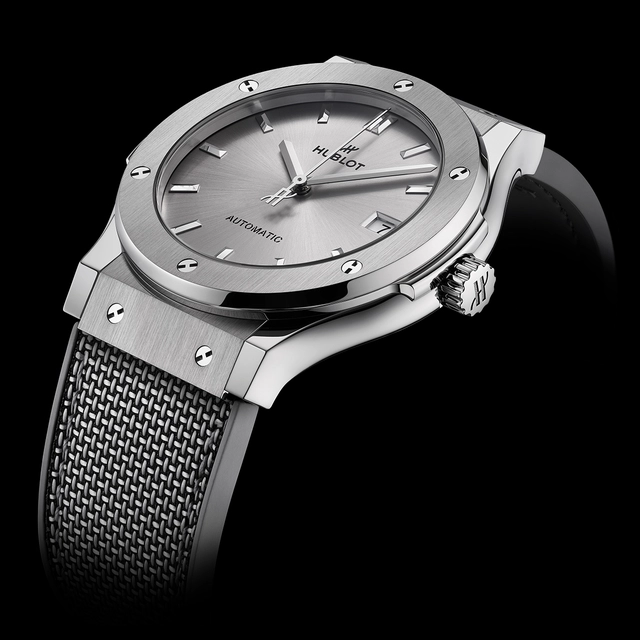 Hublot Classic Fusion Essential Grey 45 mm