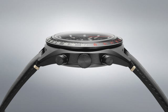 Seiko_Speedtimer_Mechanical_Chronograph_DATSUN_Limited Edition SRQ057 profile of the case