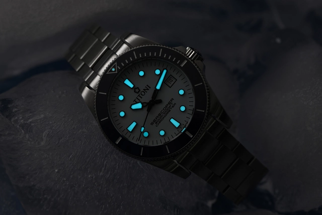 WatchTime_Titoni_Seascoper_83300_718_Ice_Blue