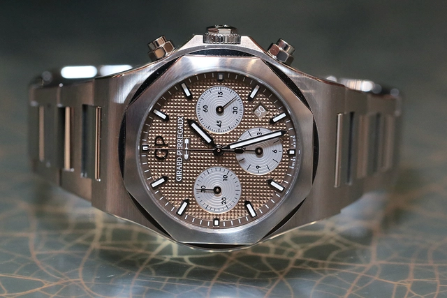 Wempe Signature Collection x Girard-Perregaux Laureato Chronograph 42 mm