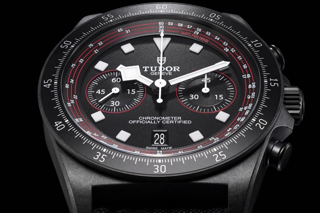 Tudor: Pelagos FXD Chrono Cycling Edition, Blick aufs Zifferblatt Tudor: Pelagos FXD Chrono Cycling Edition, Blick aufs Zifferblatt