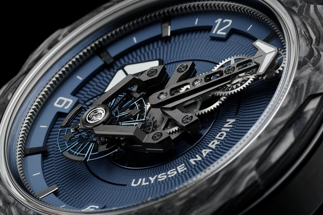 Details der Ulysse Nardin Freak One Navy Blue