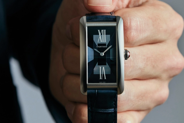 Cartier Tank Américaine, limited Edition 2025 Cartier Tank Américaine, limited Edition 2025