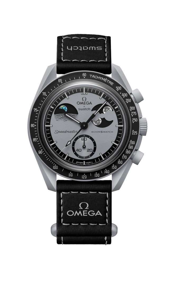 Swatch_Moonswatch_Earthphase