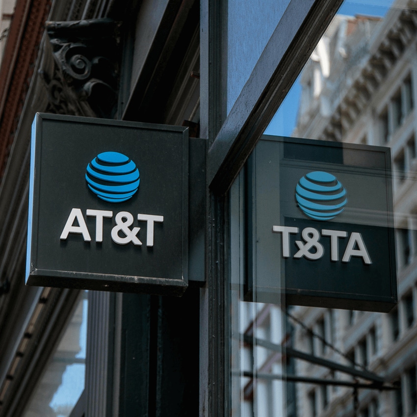 AT&T's fiber sub base surpasses its 'non-fiber' base