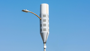 Eurobites: UK leans on smart lampposts