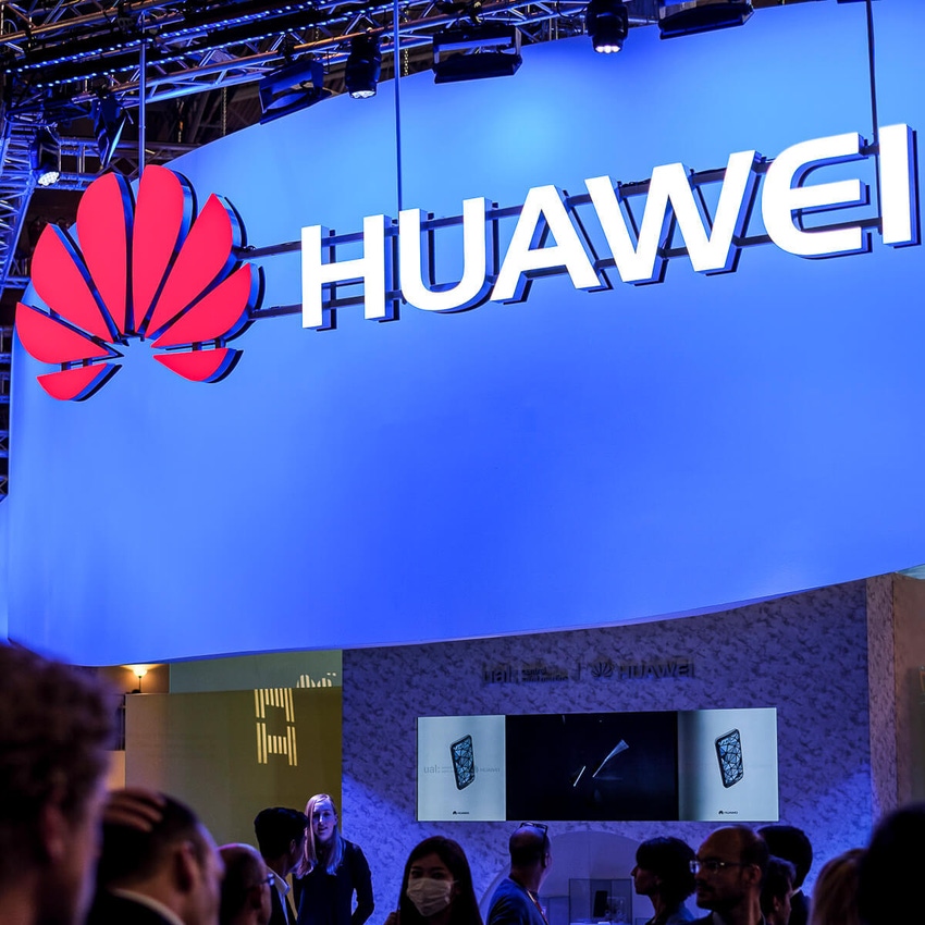Huawei H1 down 29% as handset business plunges