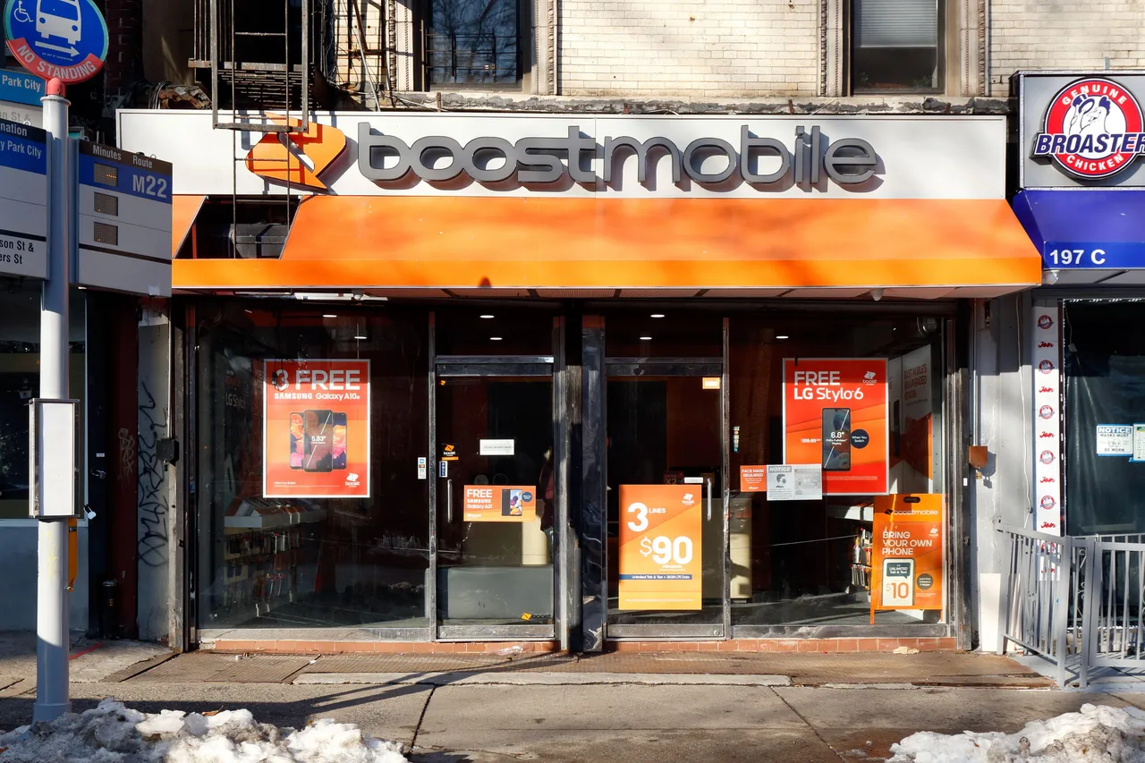 Boost Mobile tests in-store sales of Starlink