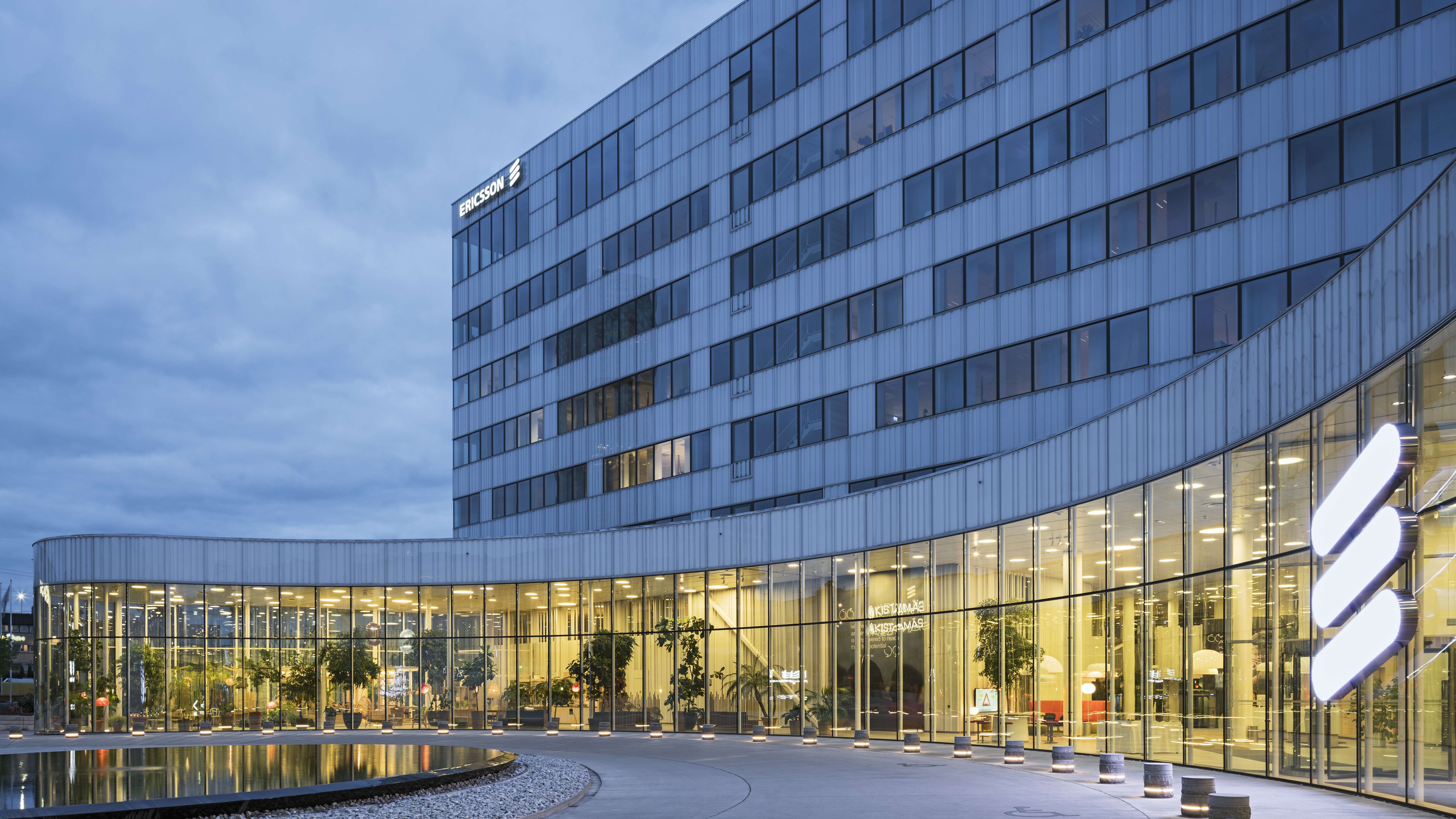 Ericsson and pals split open RAN community with massive MIMO plan