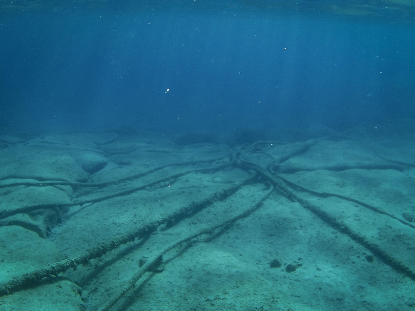 Subsea cables on ocean floor