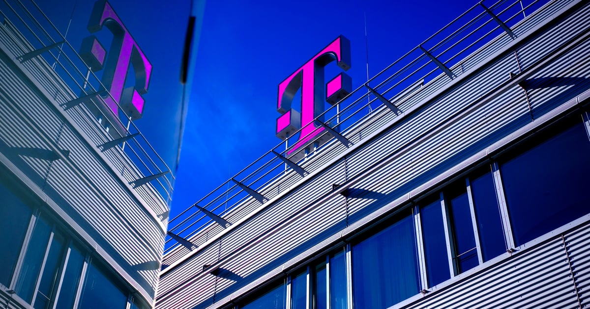 Deutsche Telekom Expands in Poland with €1 Billion Fiber Acquisition