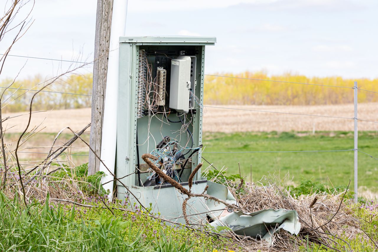 Automatic Manhole Machine Network theft is up, and so are arrests