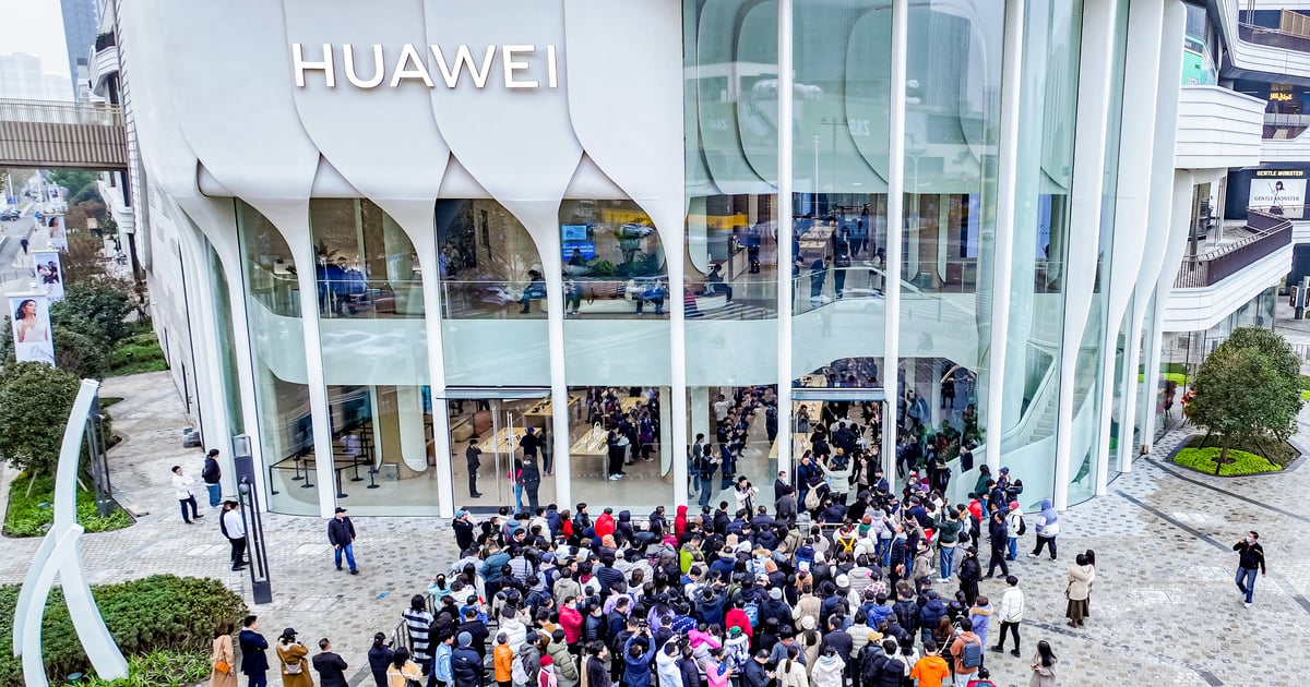 Huawei returns to top of China handset table