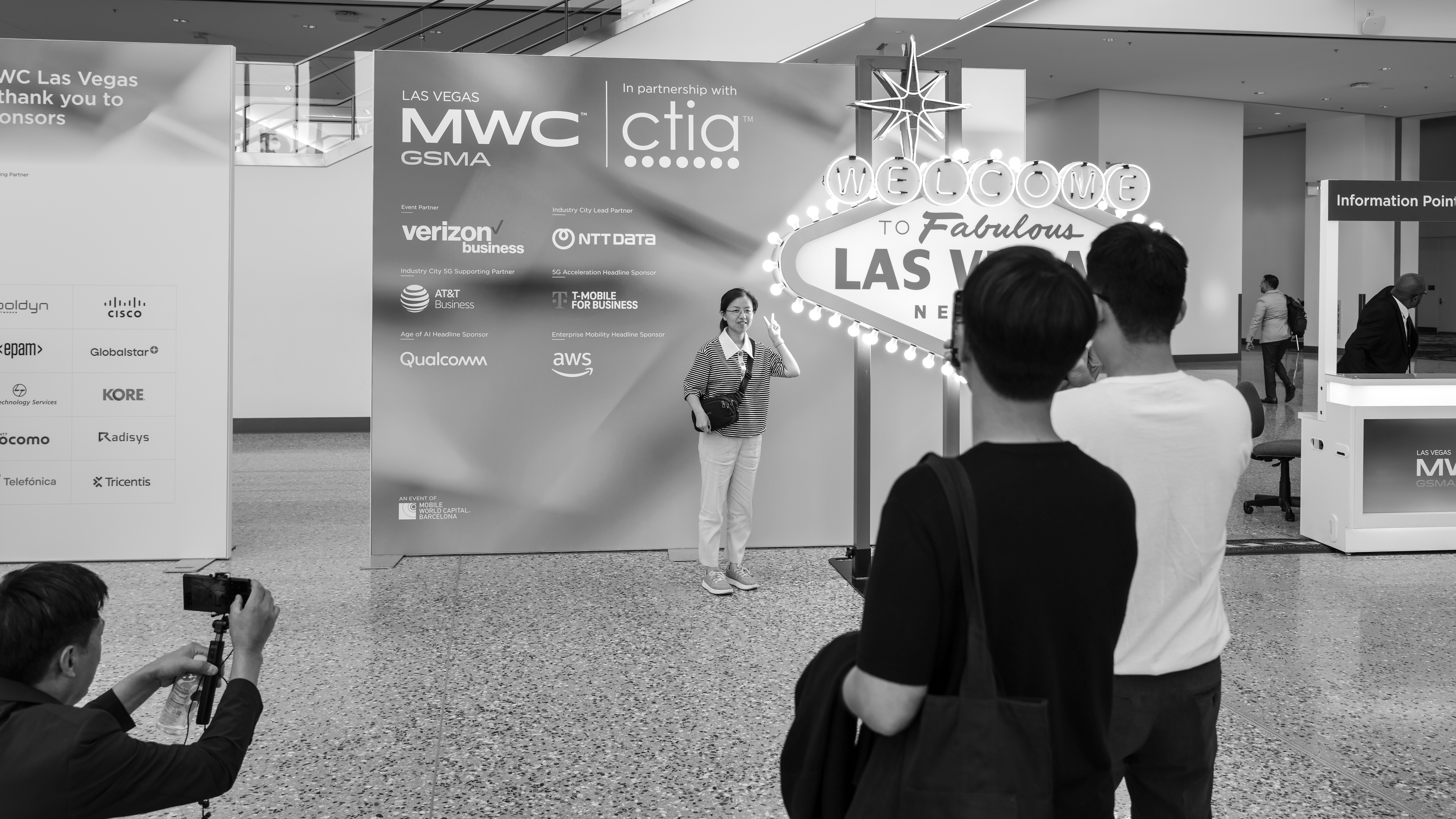 Roweb @mwc Las Vegas  Highlights and insights