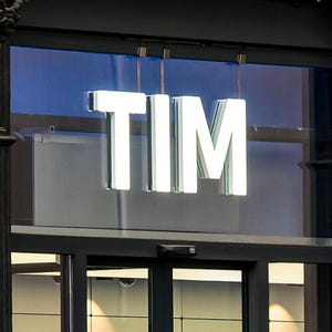 TIM closes in on Open Fiber merger deal