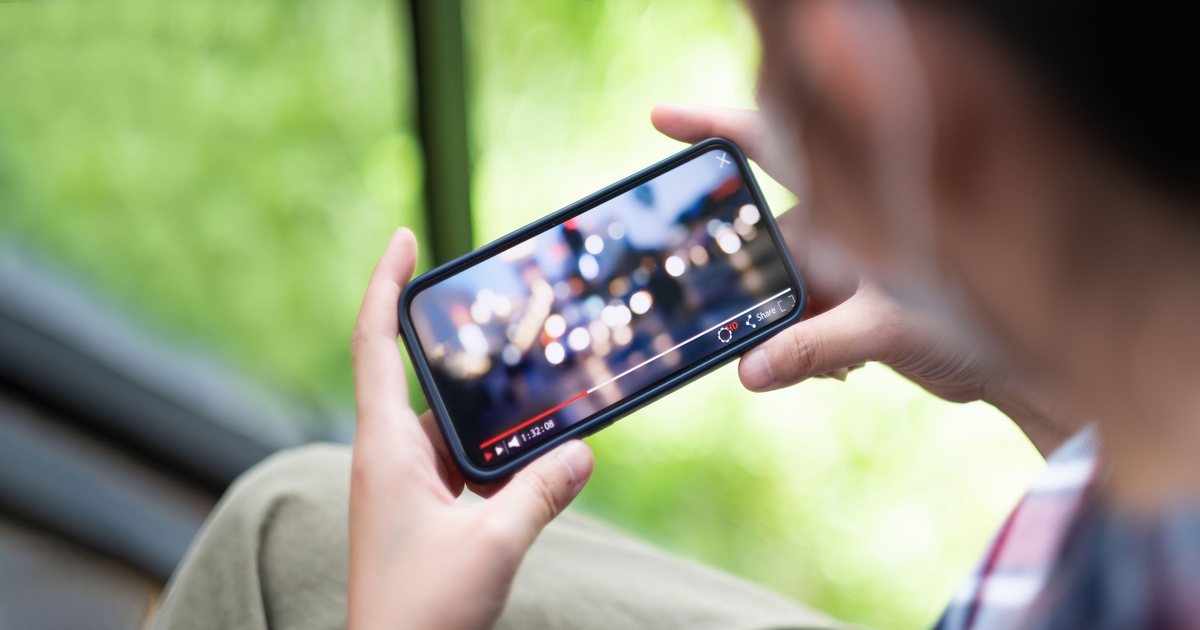 Verizon asks for an end to its phone unlocking requirements