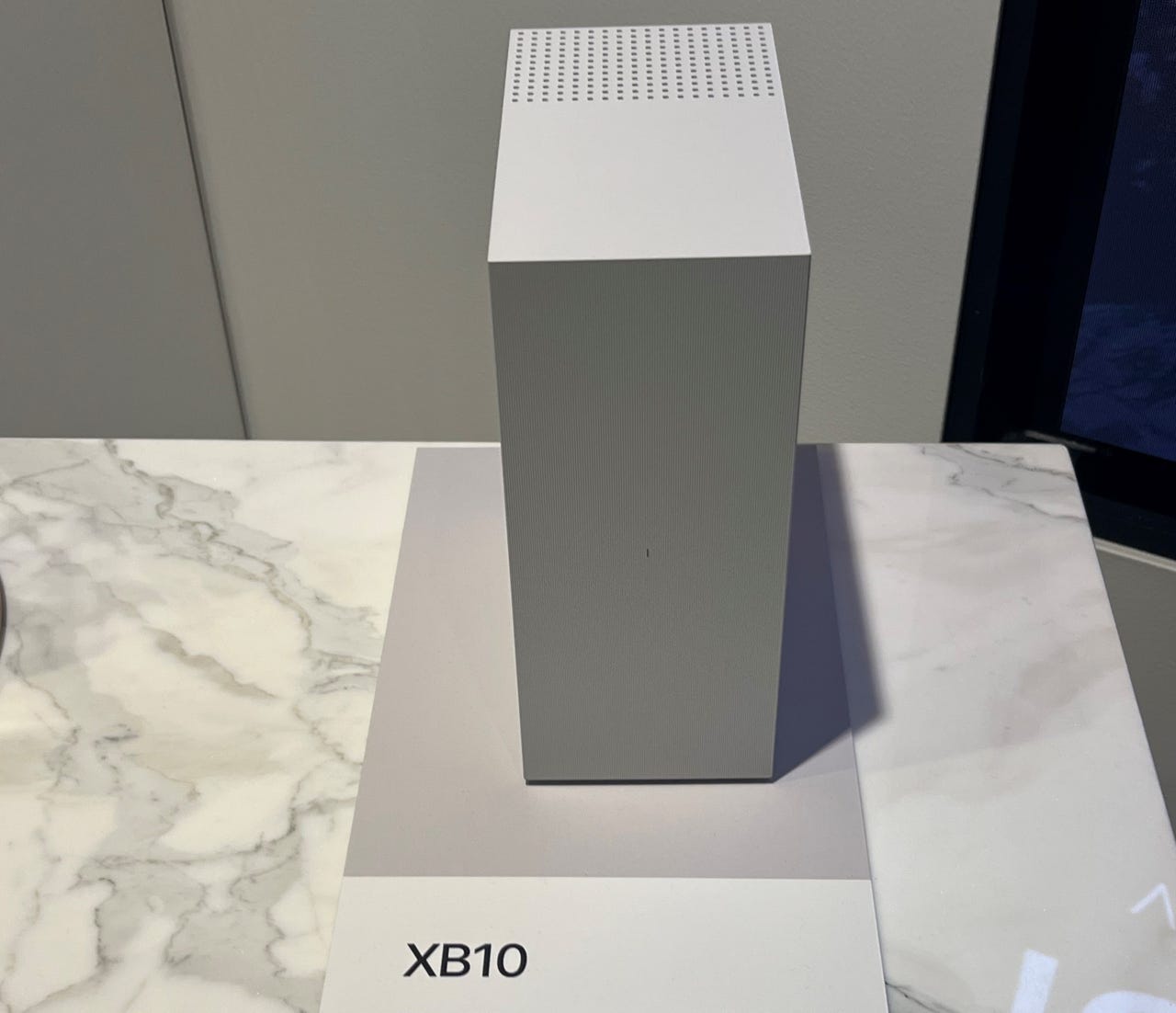 Comcast unveils first DOCSIS 4.0 gateway, tests 'high fidelity video'