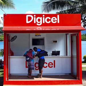 Digicel hangs up its hat in Panama