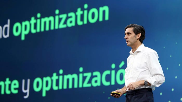 Talk it up: Telefonica CEO Jose Maria Alvarez-Pallete is upbeat about the future, as the company announces a FTTH deal with Allianz. (Source: Telefonica) 