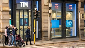 TIM store seen from the street.