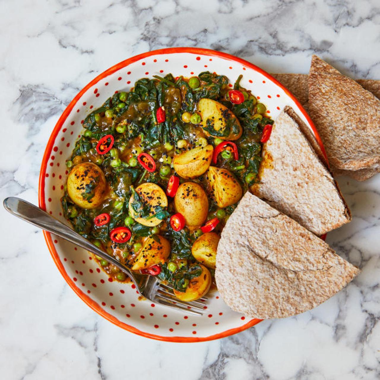 10-Min-Saag-Aloo-With-Peas