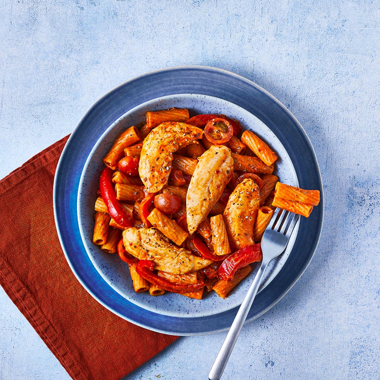 Juicy Double Chicken, Harissa & Pepper Wholewheat Tortiglioni